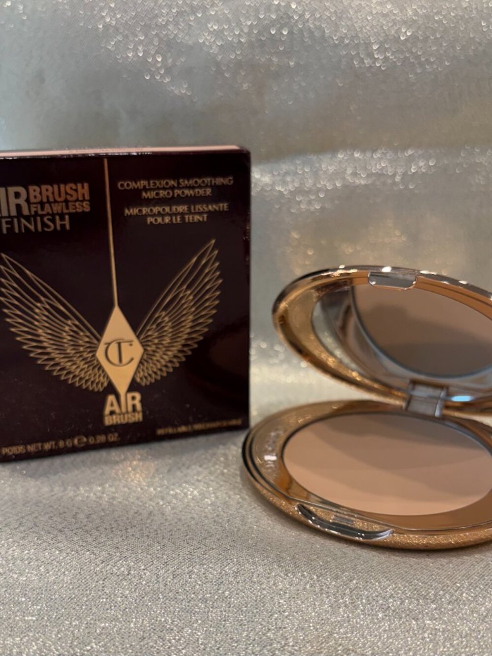 Charlotte Tilbury Airbrush Flawless Finish Setting Powder- Medium - Picture 2 of 4
